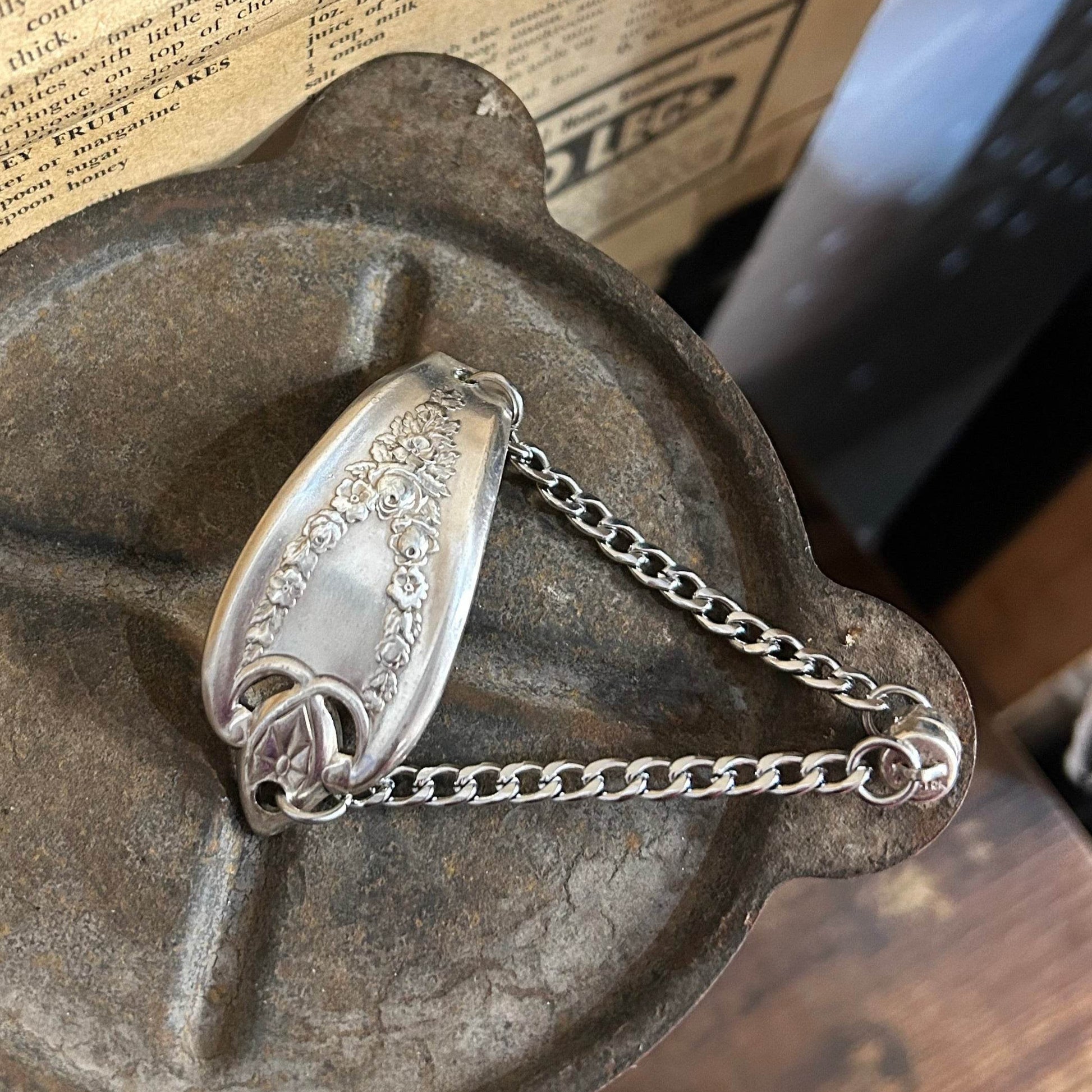Bracelet - Art Nouveau - Molly Made