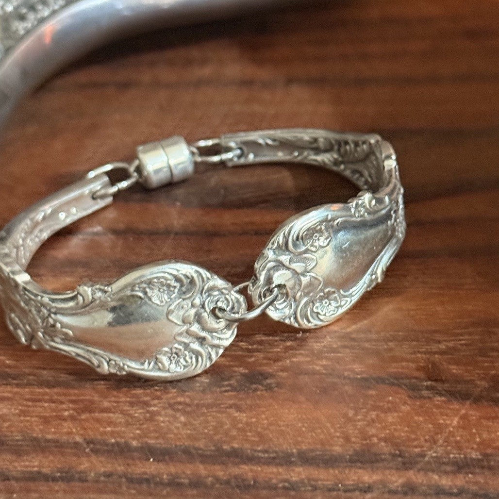 Antique 1903 R. Wallace Grapefruit Spoon Bracelet