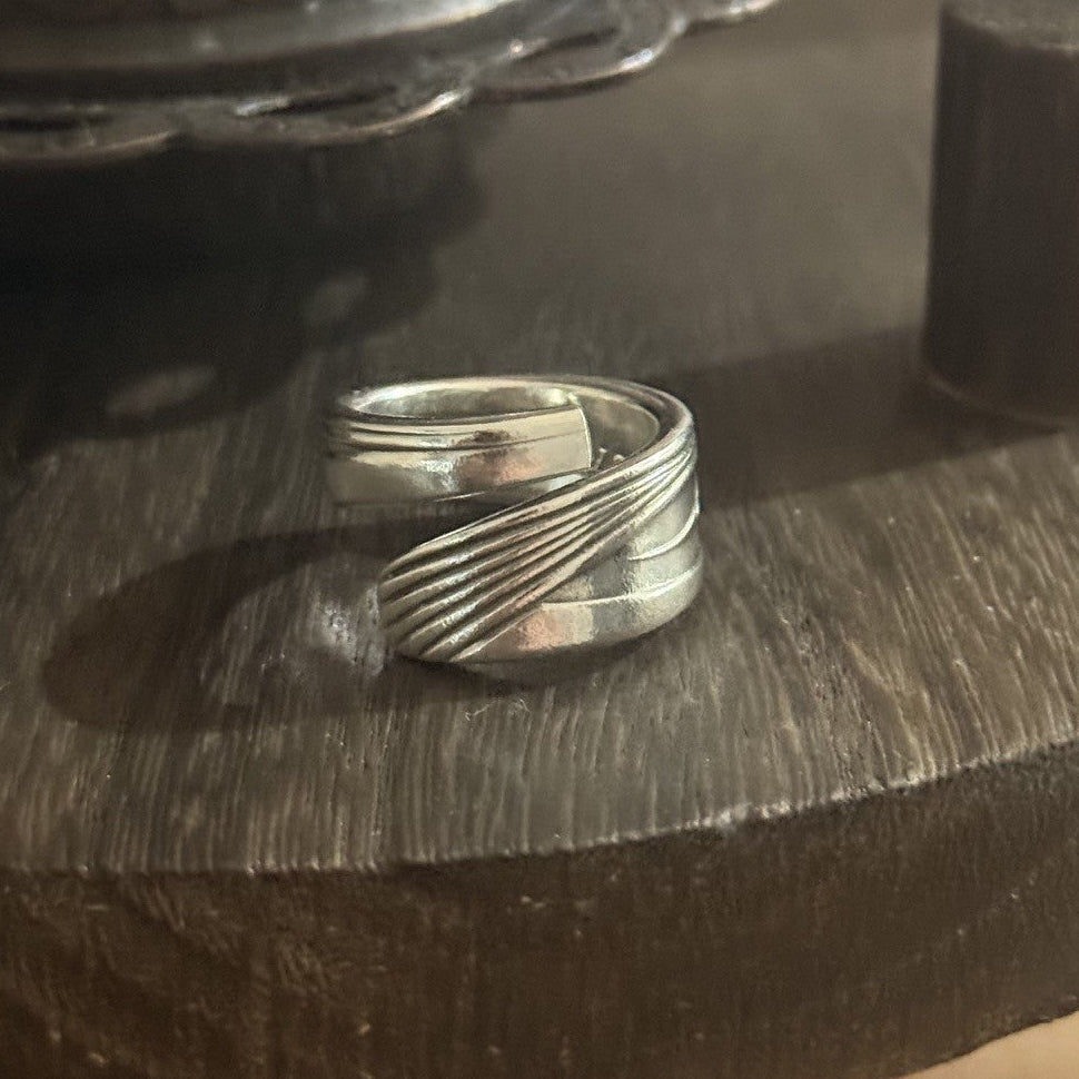 Rodd “Bridal Star” Teaspoon Wrap Ring
